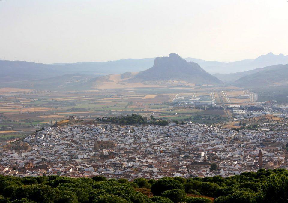 Colon * Antequera